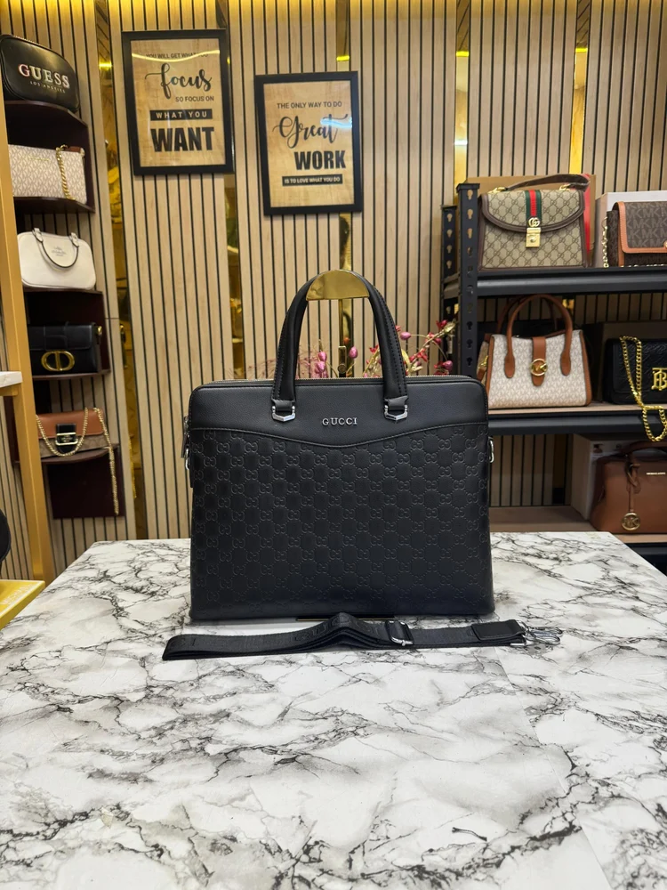 GUCCI GG EMBOSSED LAPTOP BAG (Black)